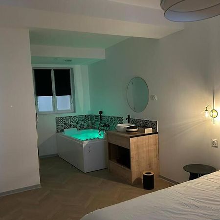 Appartement Spa 2 Pers-Couteliers-Centre Ville Moulins  Kültér fotó