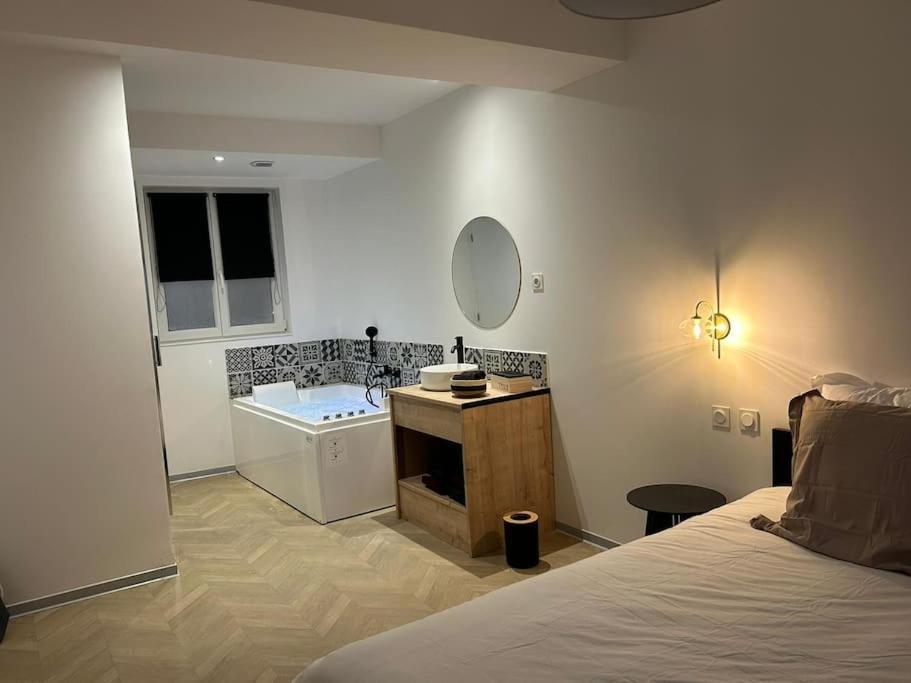 Appartement Spa 2 Pers-Couteliers-Centre Ville Moulins  Kültér fotó